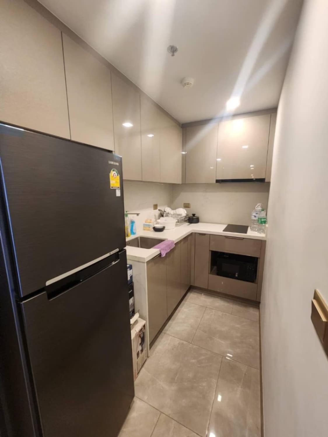 1 Bed Condo for Rent  Near Phra Ram 9 MRT - Image 2