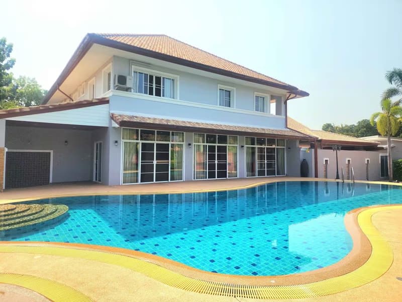 6 Bed House for Rent and Sale in Saraphi