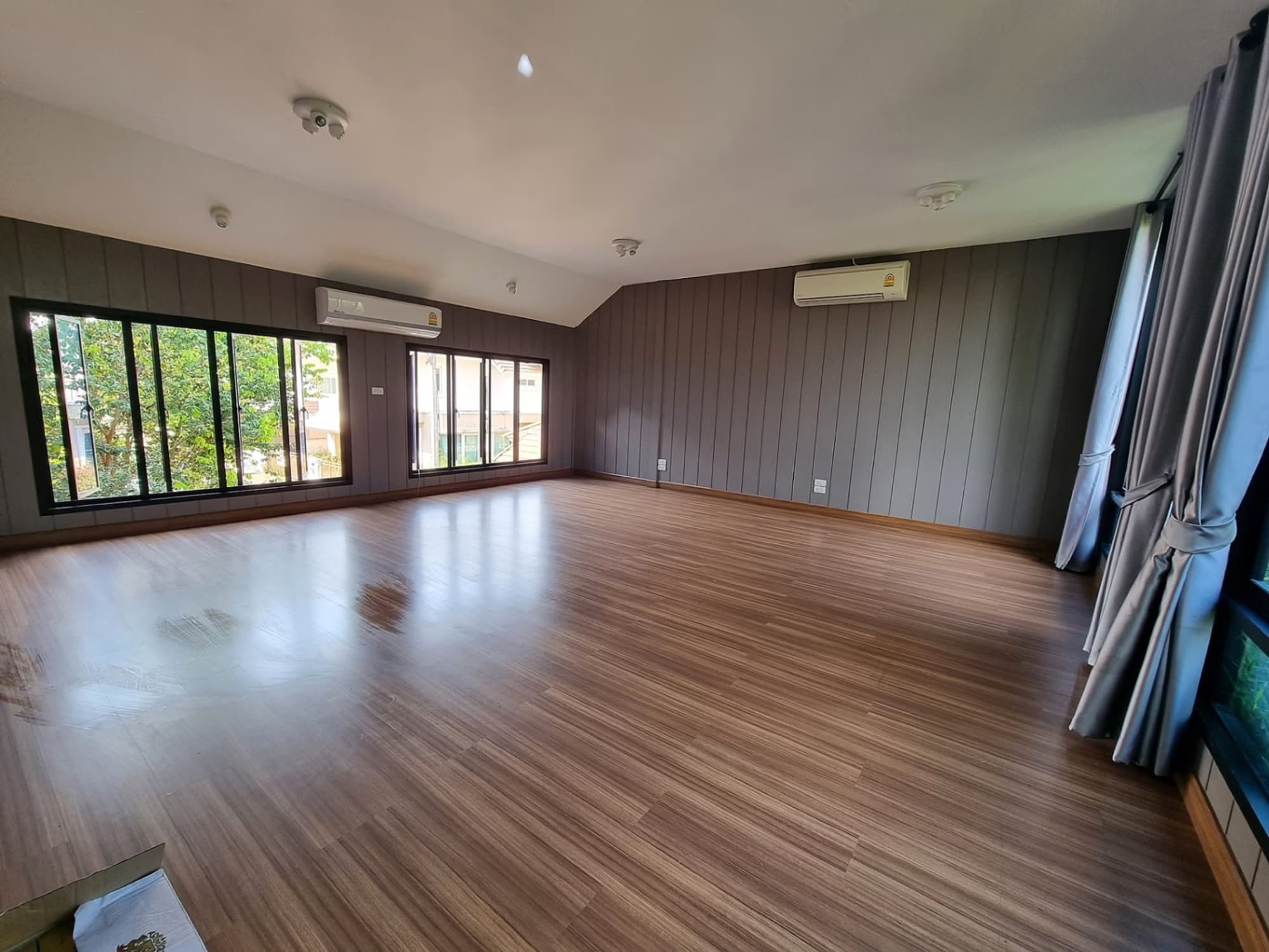4 Bed House for Rent and Sale in San Kamphaeng - Image 16