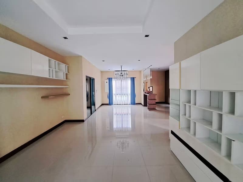3 Bed House for Sale in Saraphi