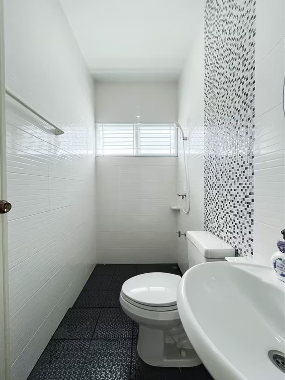  - Image 9