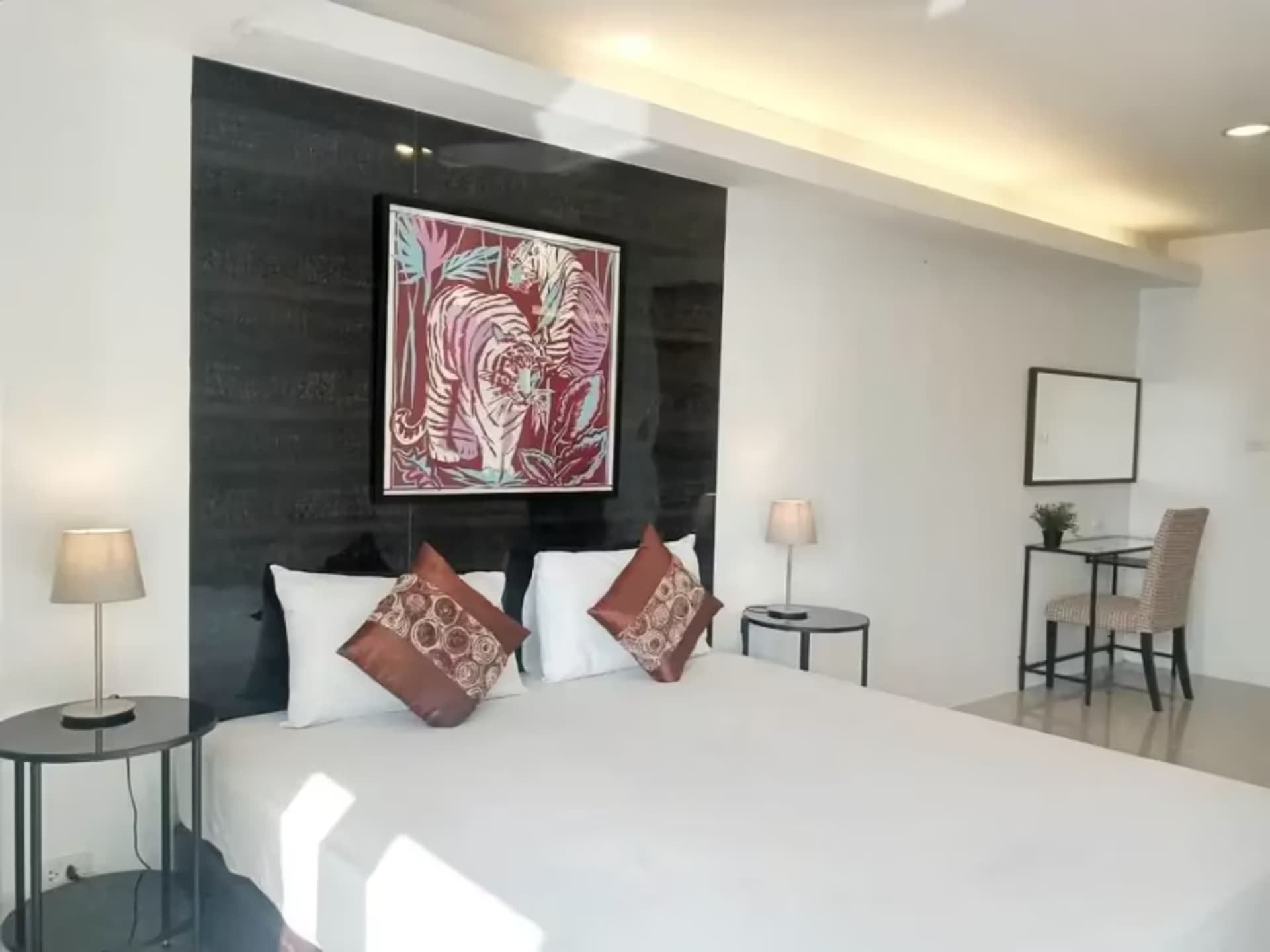 2 Bedroom Condo - Image 1