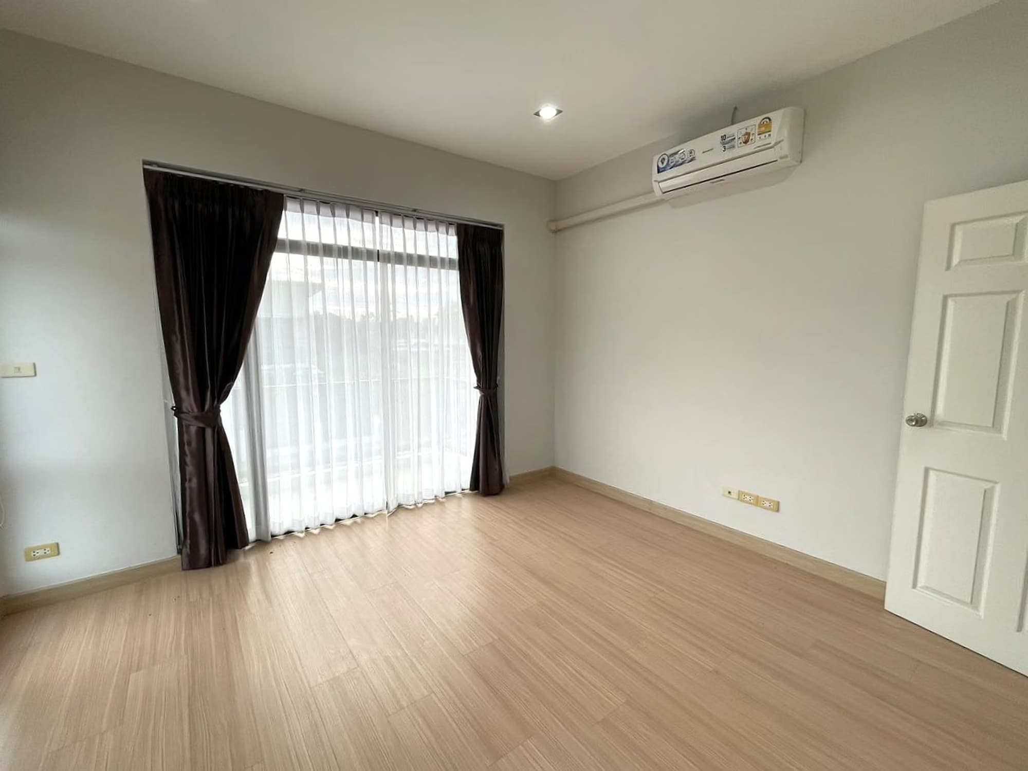 3 ห้องนอน บ้าน สำหรับ จำหน่าย ใน Hang Dong - Image 12