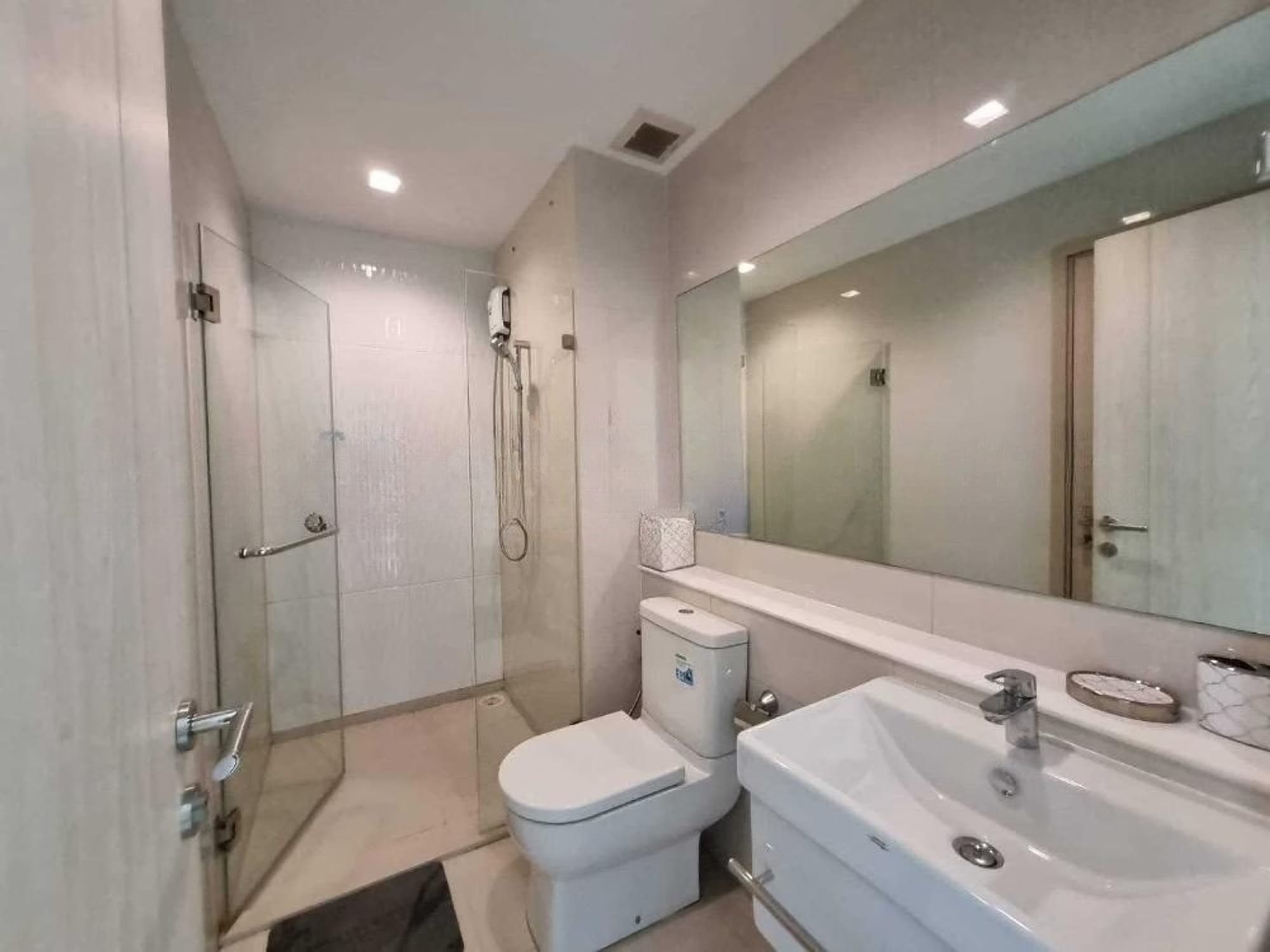 2 ห้องนอน คอนโด สำหรับ ขาย ใน Pathum Wan - Image 6