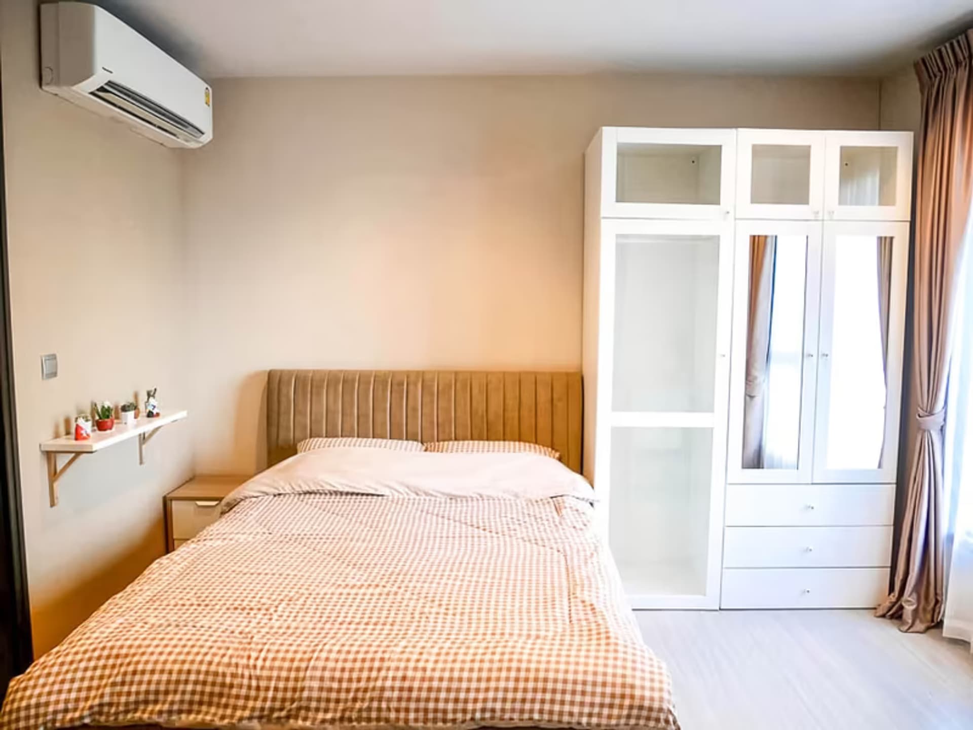 Condo for Sale at Life Asoke Rama 9 - Image 6