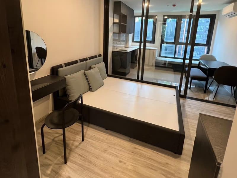 1 Bed Condo for Sale  Near Huai Khwang MRT