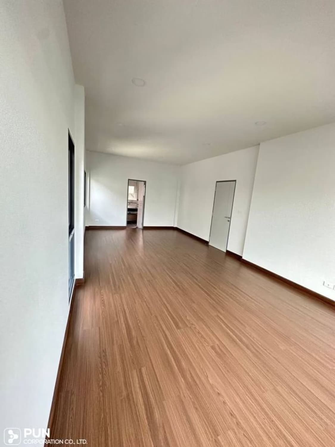 4 Bedroom House - Image 13