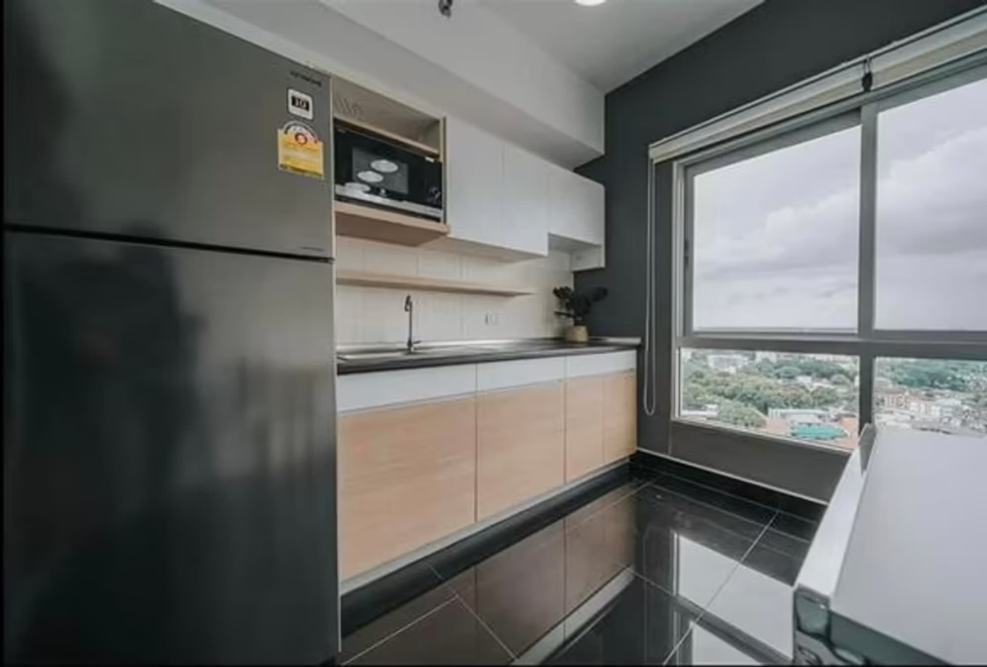 1 Bedroom Condo - Image 3