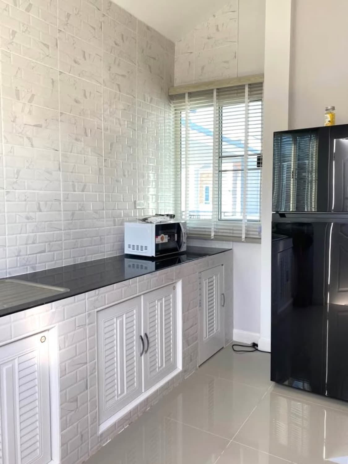 3 Bed House for Rent in Mueang Chiang Mai District - Image 5