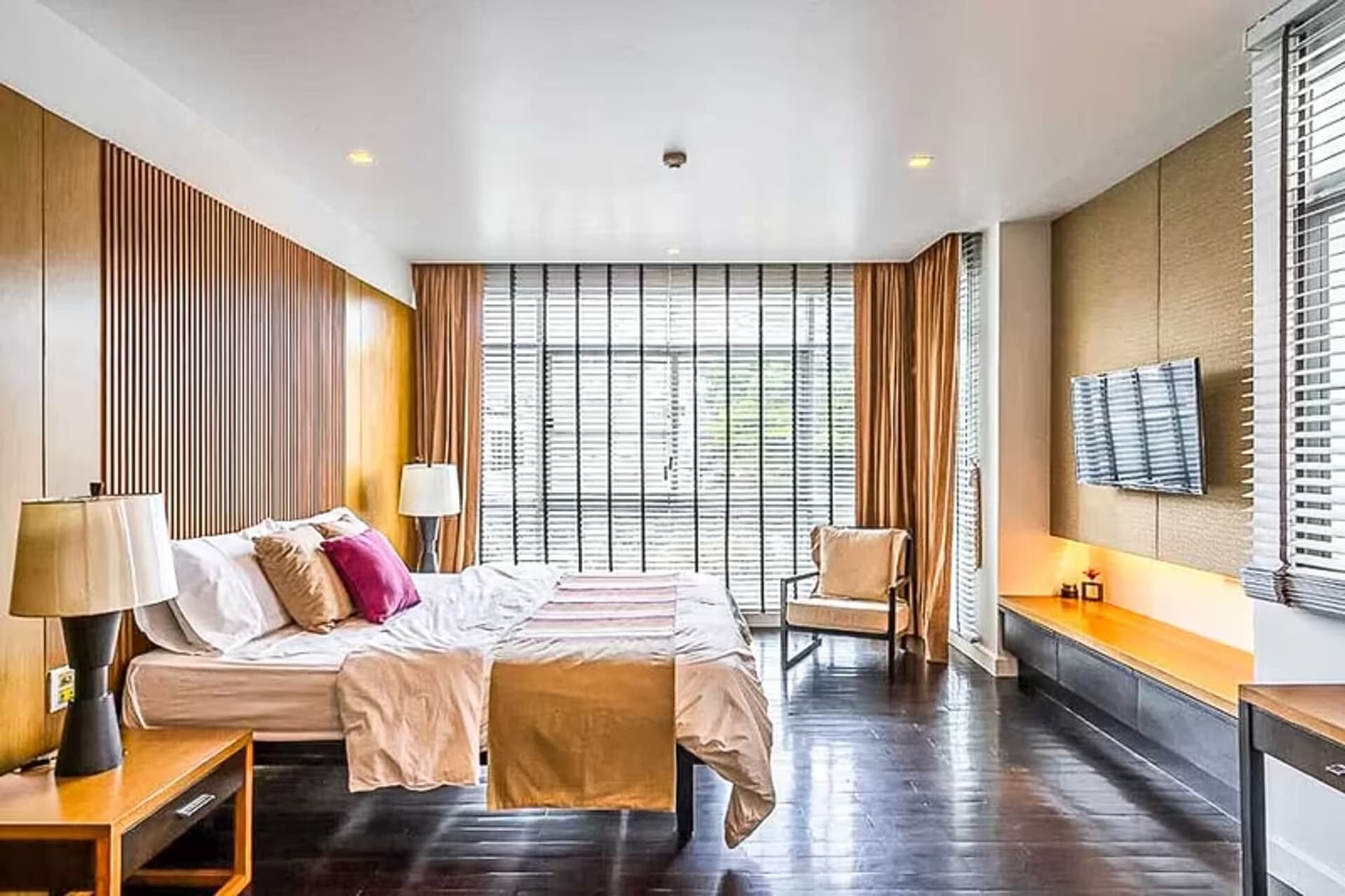 3 Bedroom Condo - Image 10