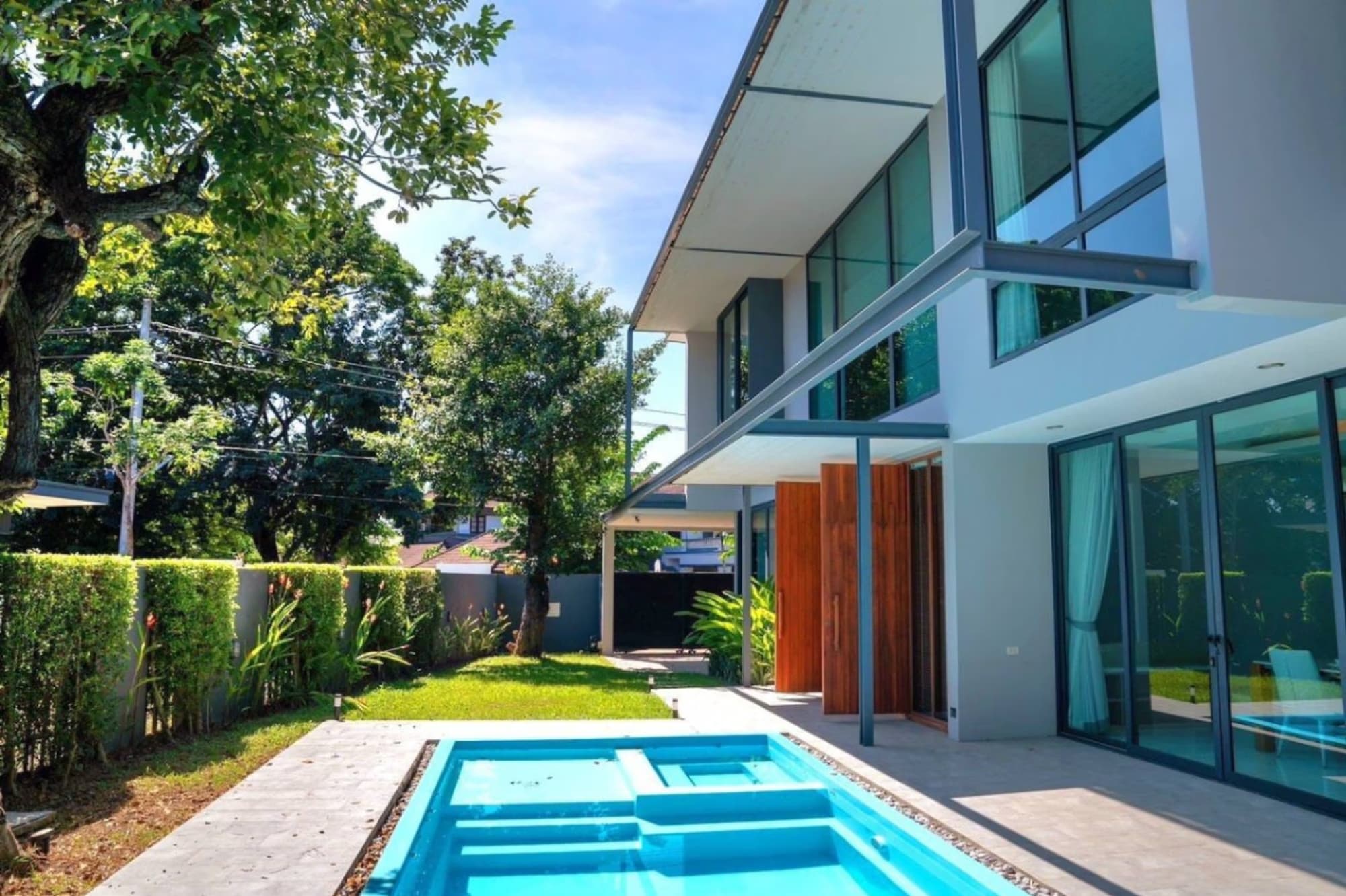 4 Bed House for Rent and Sale in Mueang Chiang Mai District - Image 13