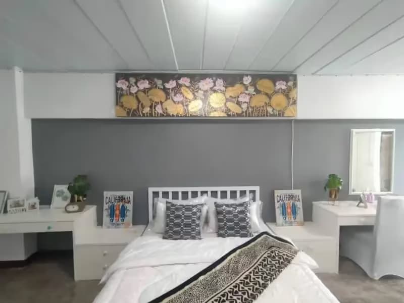1 Bedroom Condo