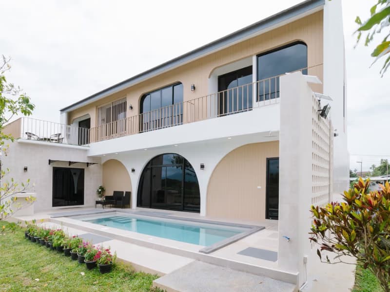 4 Bed House for Rent and Sale in Hang Dong District