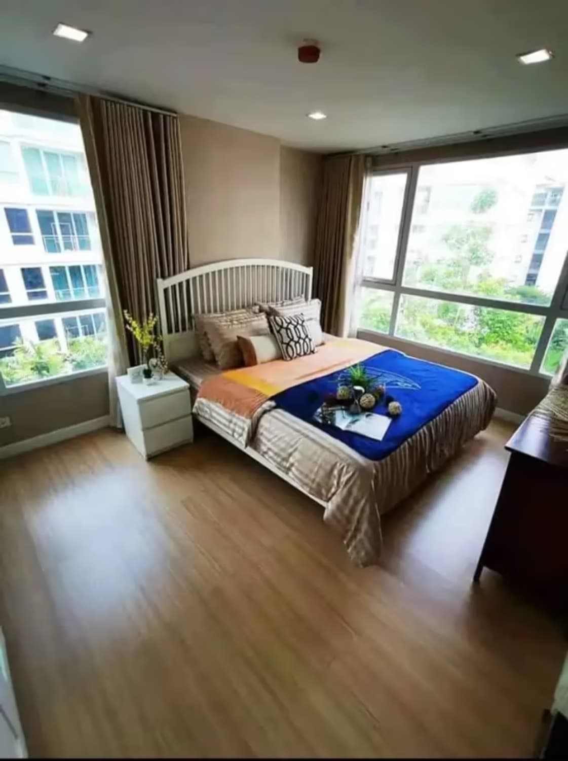2 Bedroom Condo - Image 12