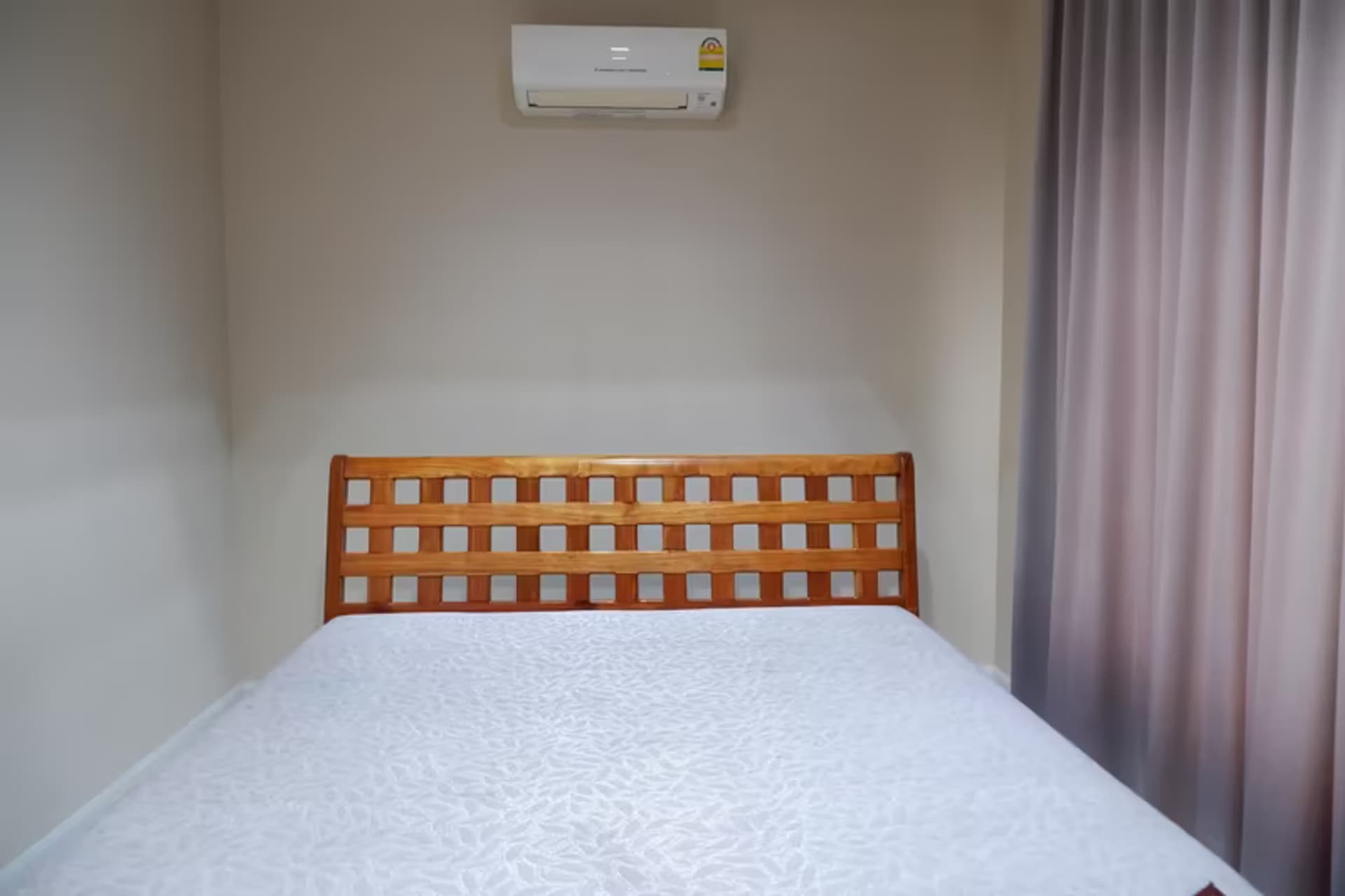 4 Bedroom House - Image 2