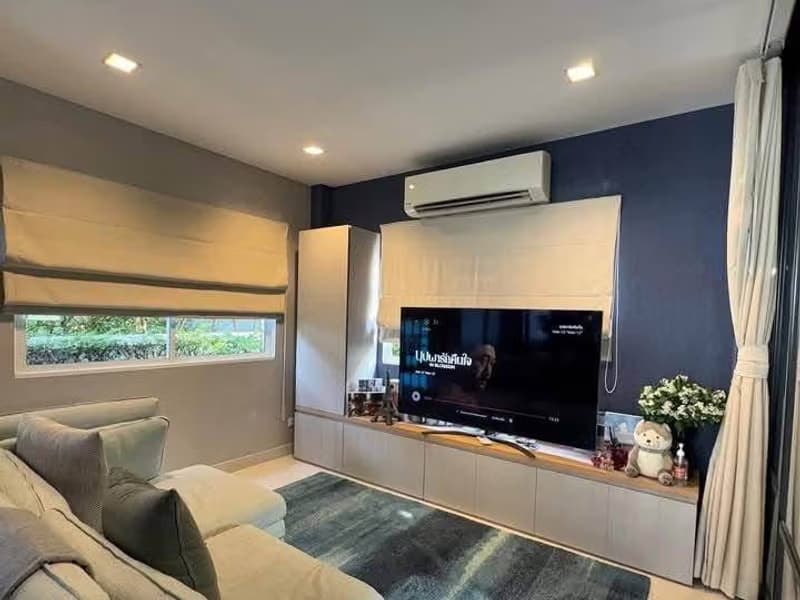 3 Bed House for Rent in Bang Phli District