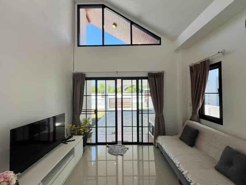 2 Bed House for Rent in Saraphi District