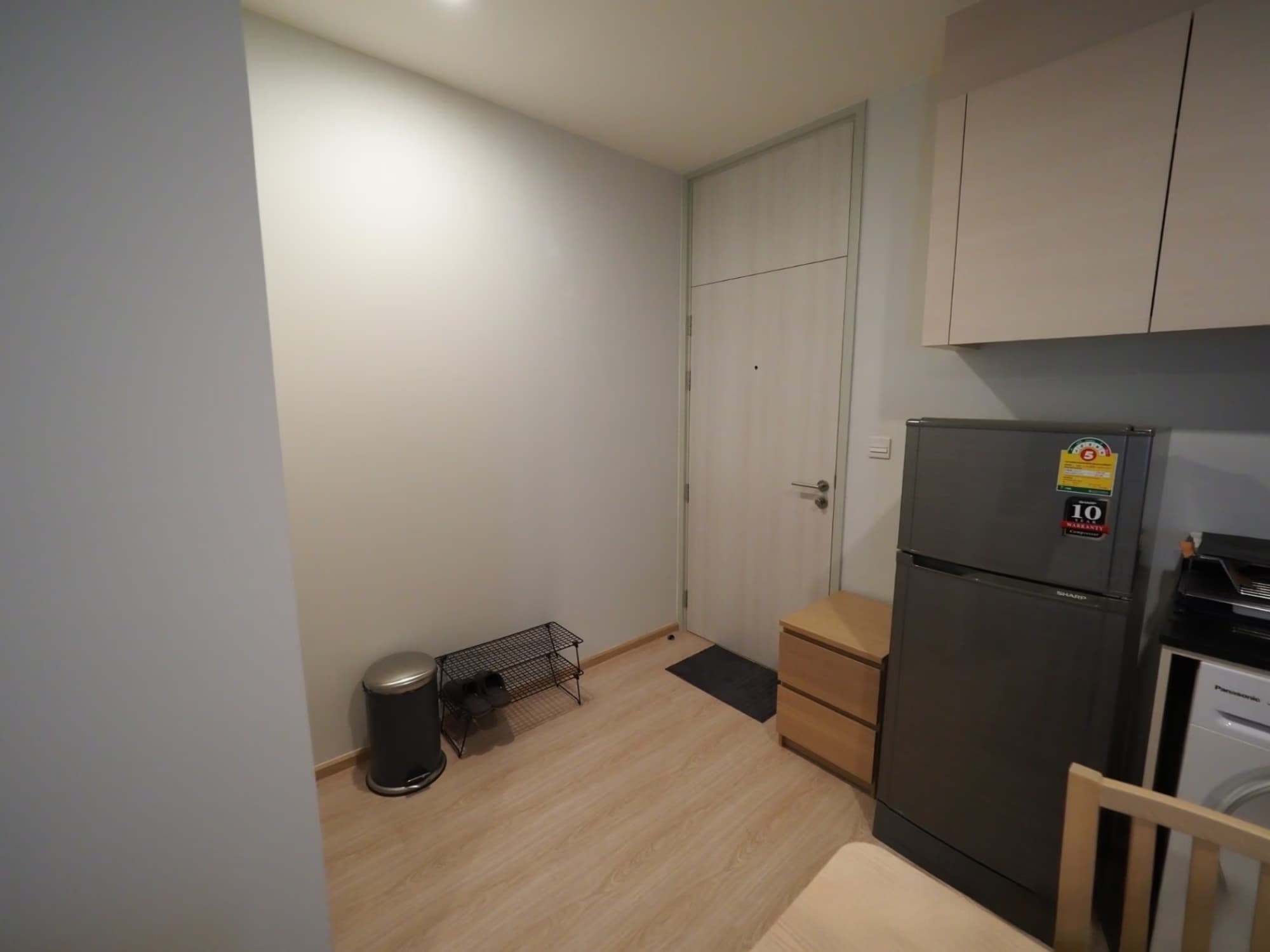 2 Bed Condo for Sale in Huai Khwang - Image 8