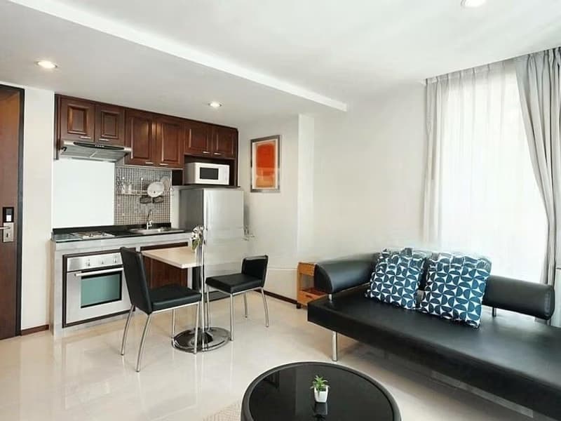 1 Bed Condo for Rent in Bang Rak