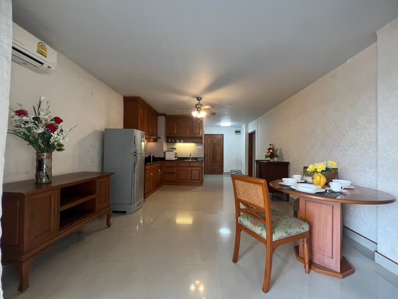Condo for Rent, Sale at Hillside 3  