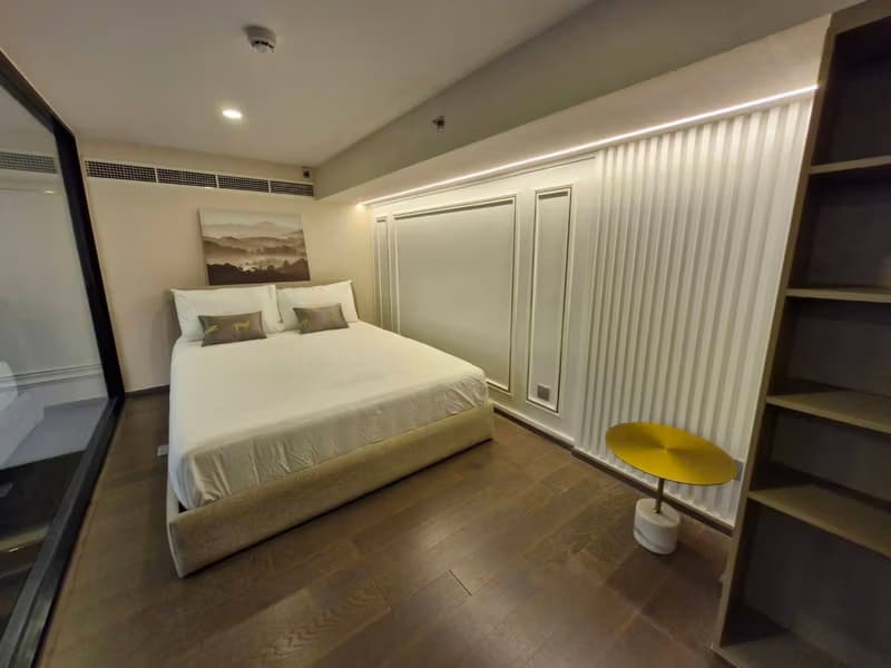 2 Bed Condo for Sale in Ratchathewi