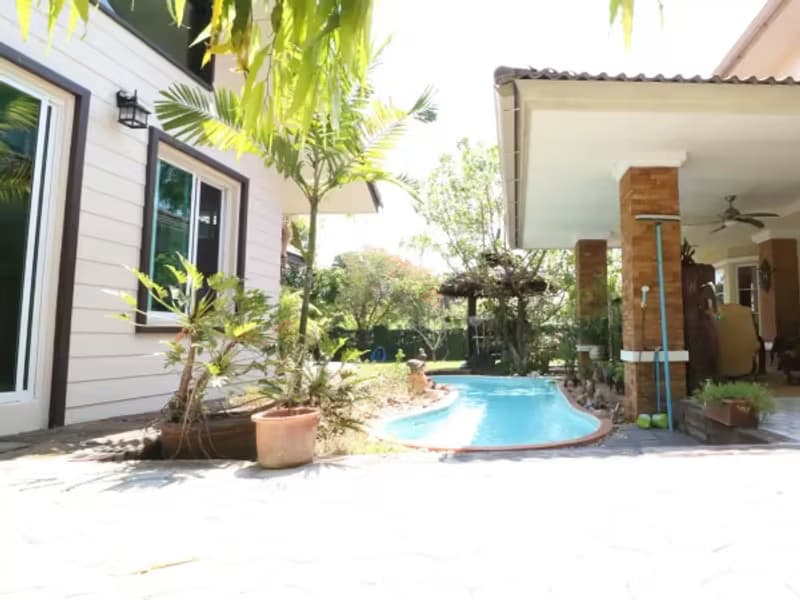 4 Bedroom House