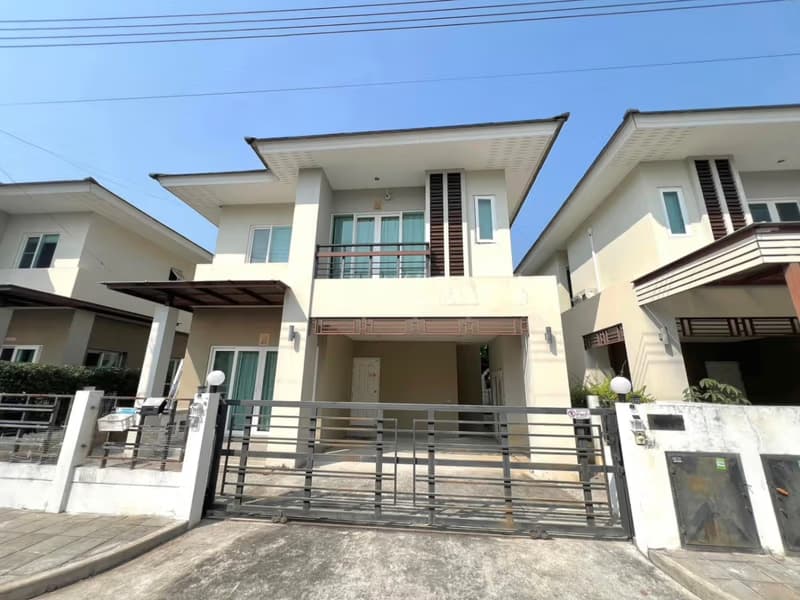 3 Bed House for Rent in Saraphi