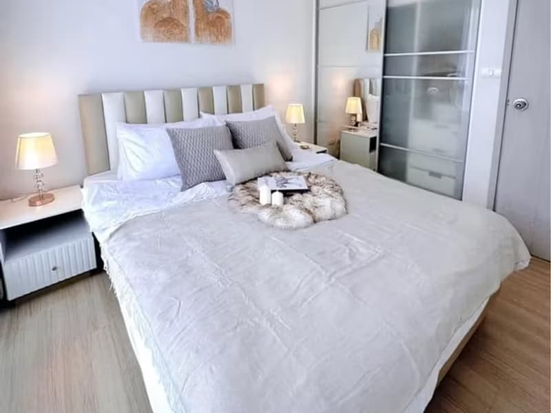 1 Bedroom Condo