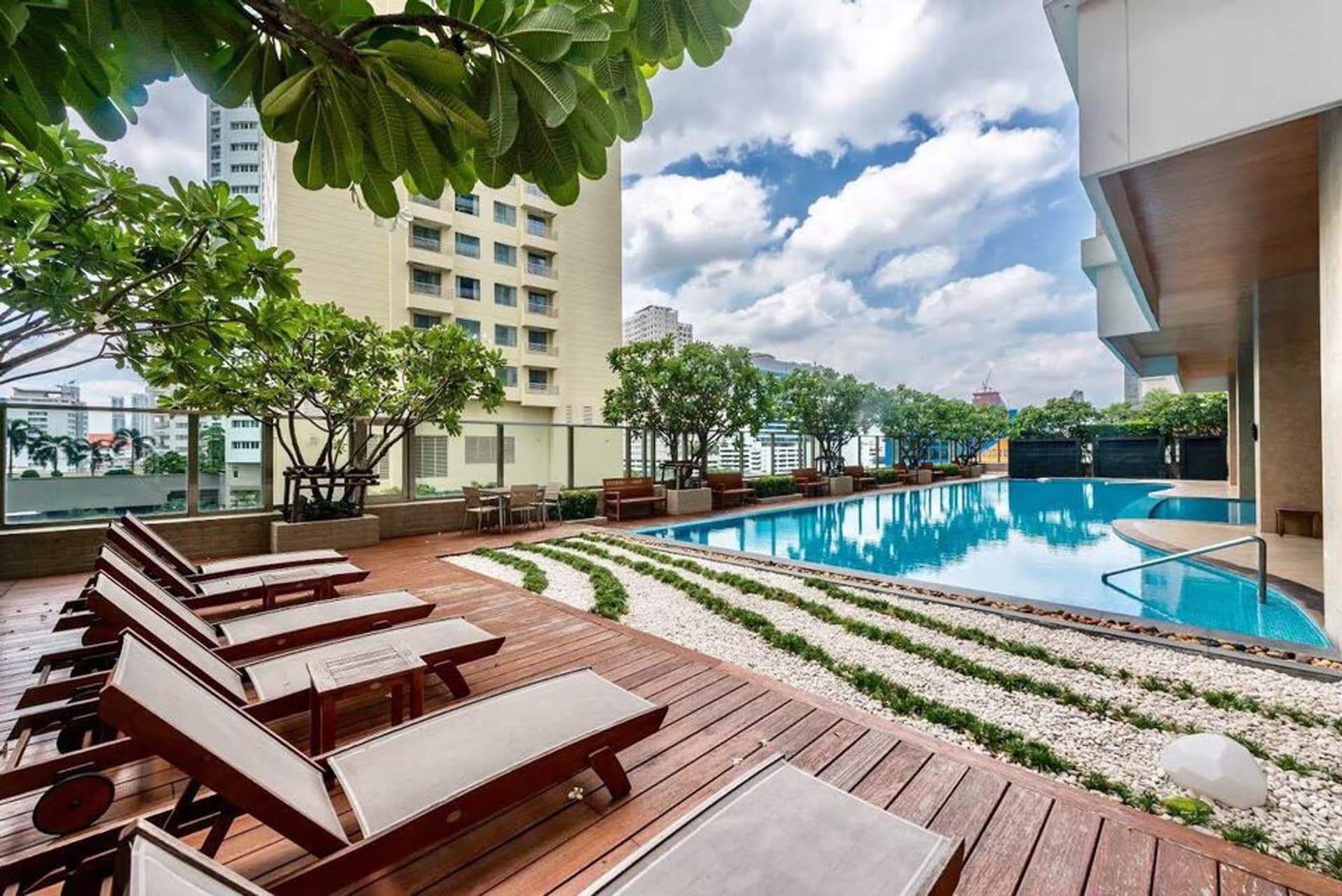 3 Bed Condo for Rent and Sale in Khlong Toei - Image 30