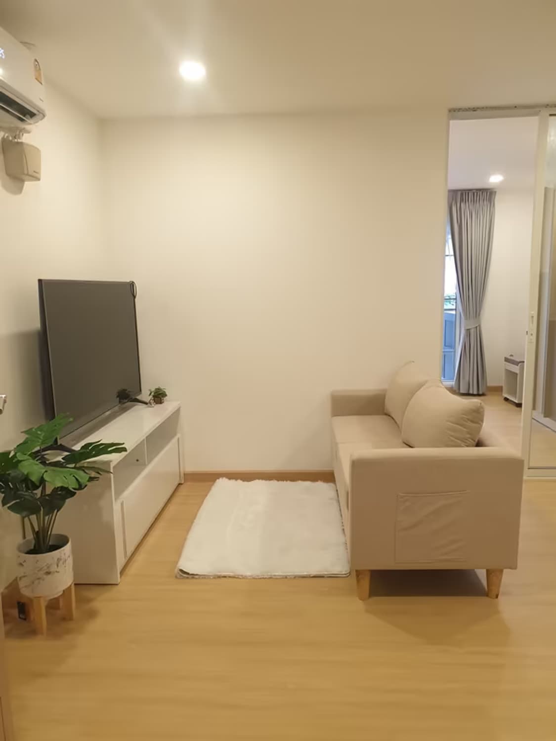 Condo for Sale at Rooks Condotel - Image 1
