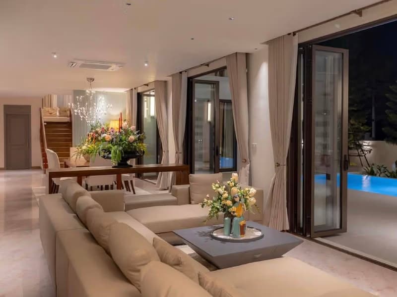 5 Bed House for Sale in Saraphi District