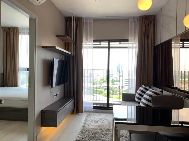 1 Bed Condo for Rent and Sale  Near Chong Nonsi BTS