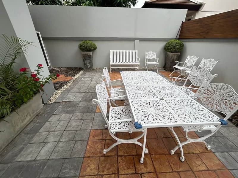 5 Bed House for Sale in Mueang Samut Prakan