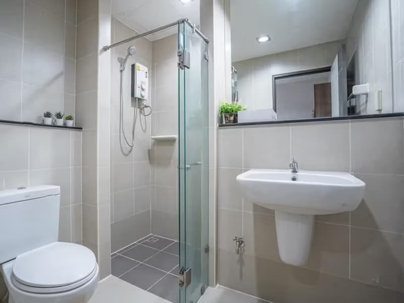 1 Bedroom Condo