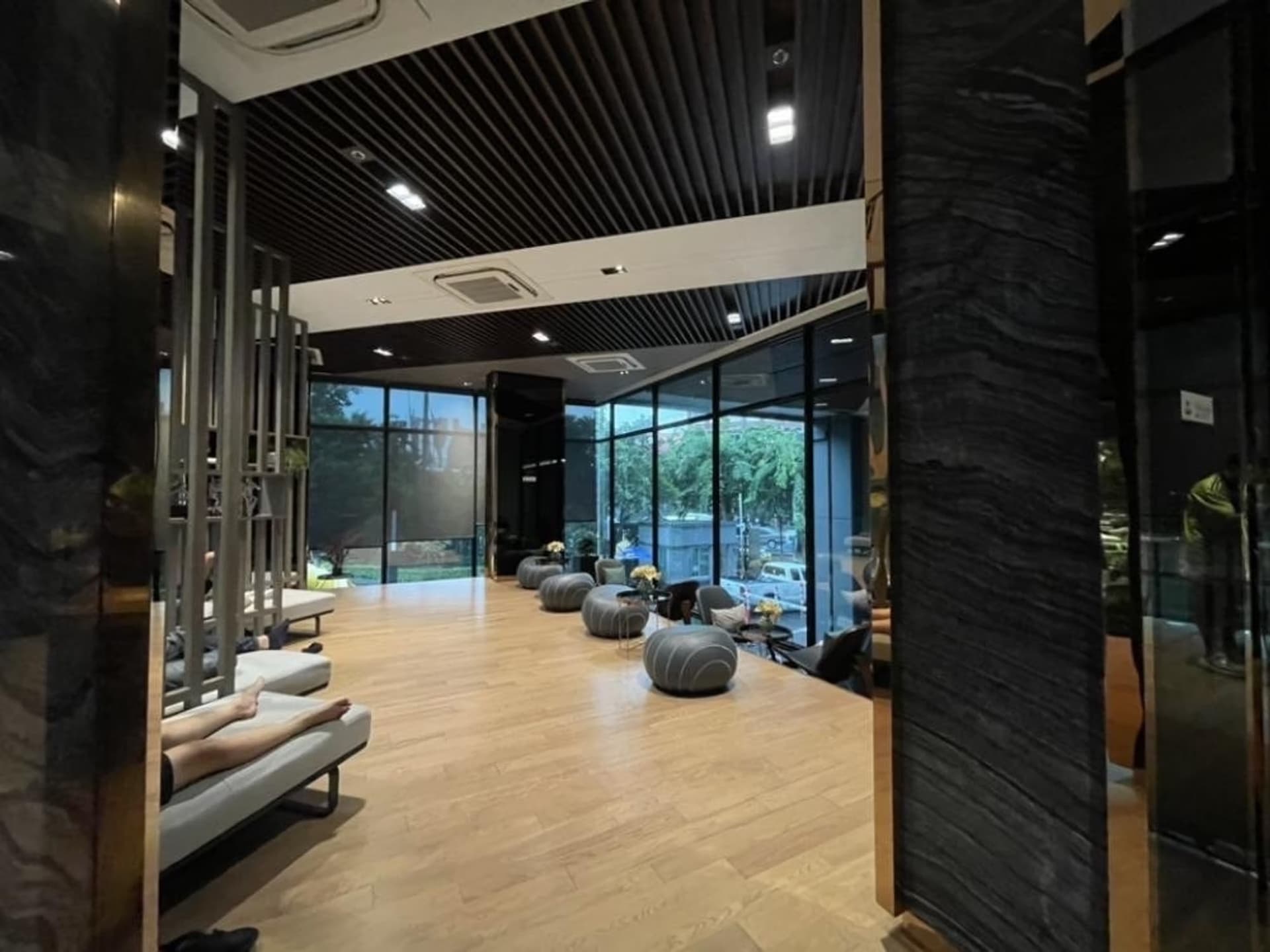 2 Bed Condo for Sale  Near Wongwian Yai BTS - Image 11