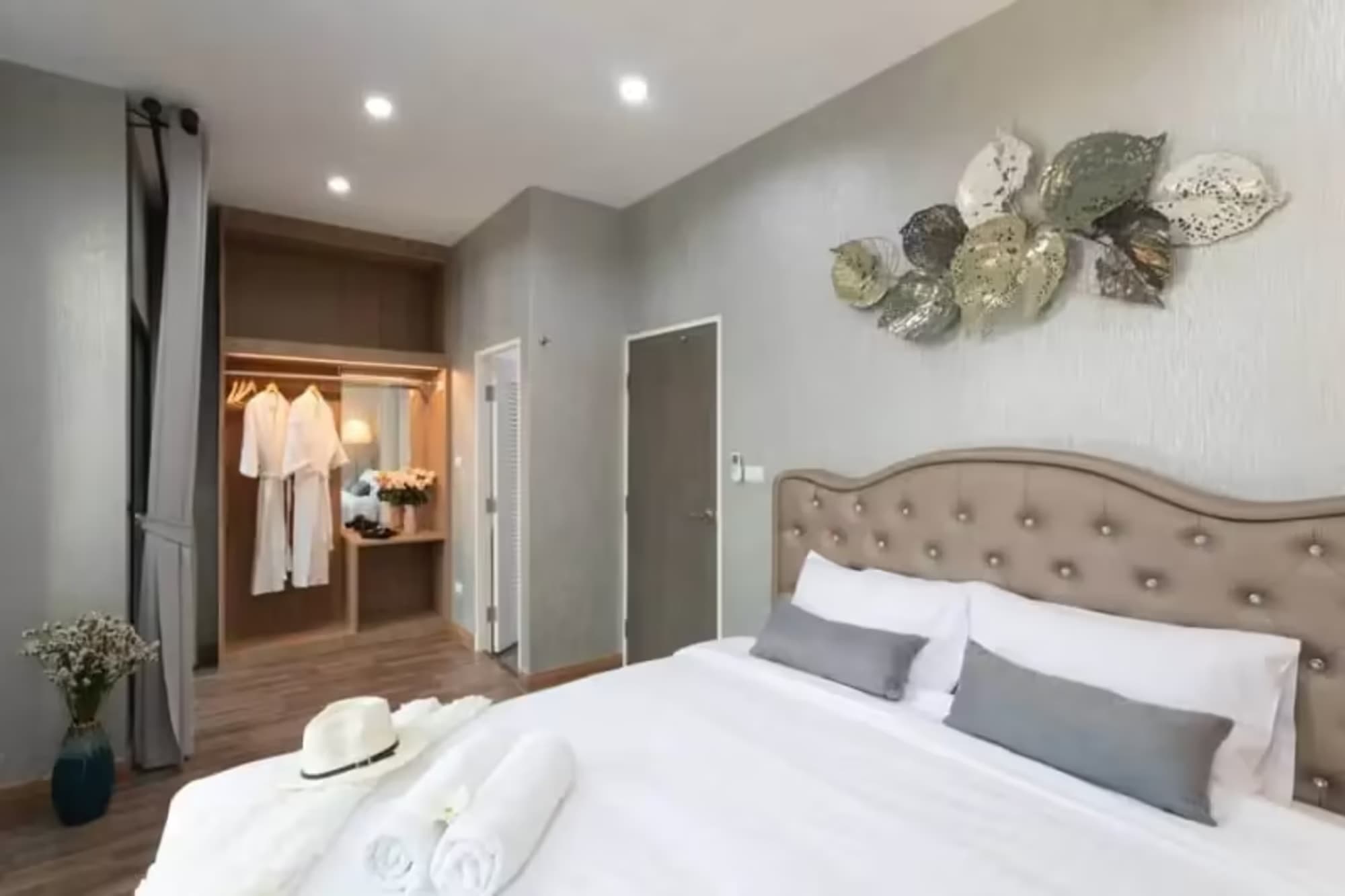 4 Bedroom Pool Villa for Rent/Sale near The City - Image 7