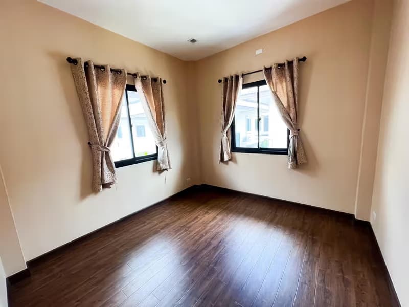  House for Sale in Chai Sathan, Saraphi.