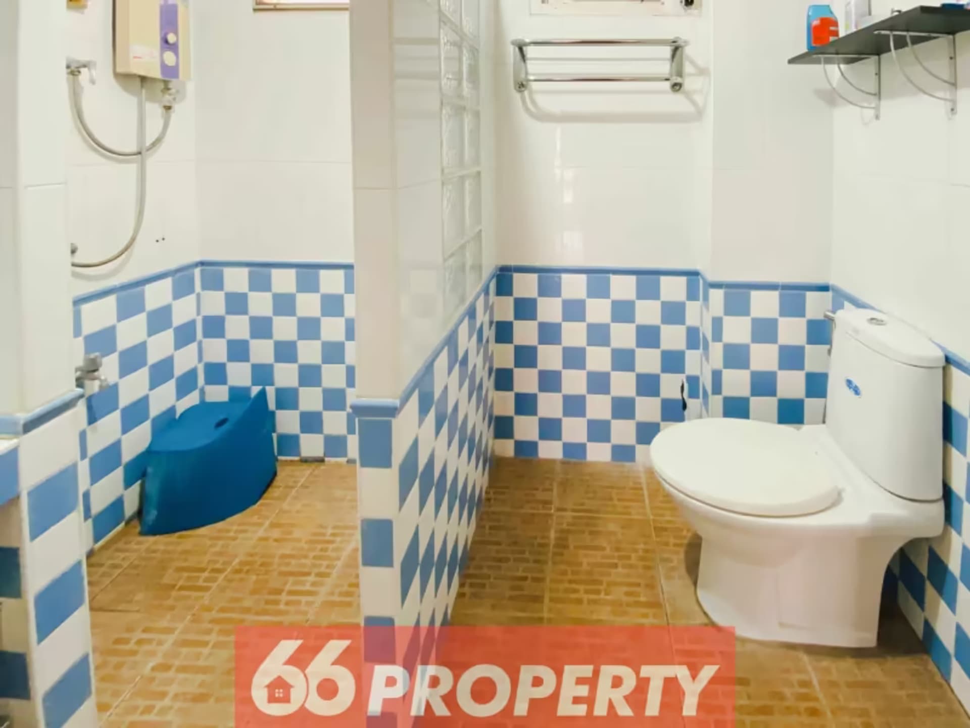 3 Bedroom House - Image 11