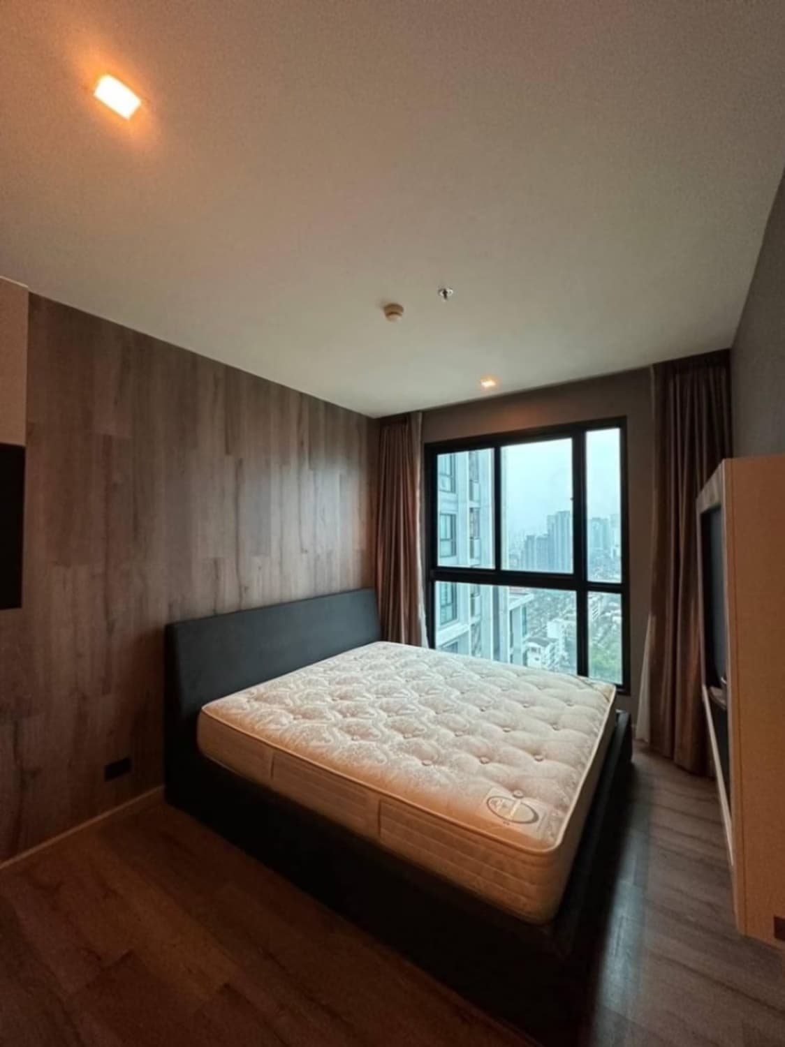 1 Bed Condo for Rent in Din Daeng - Image 3