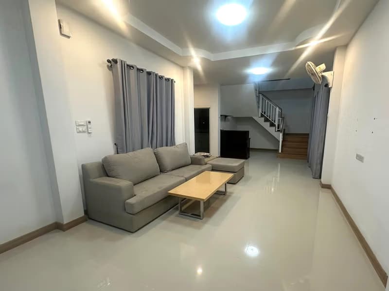 3 Bed House for Rent in Mueang Chiang Mai