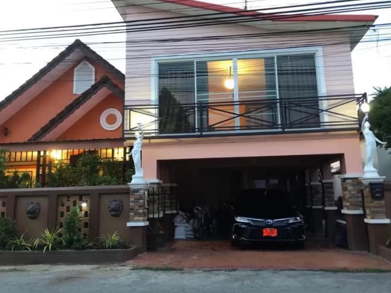 4 Bedroom House