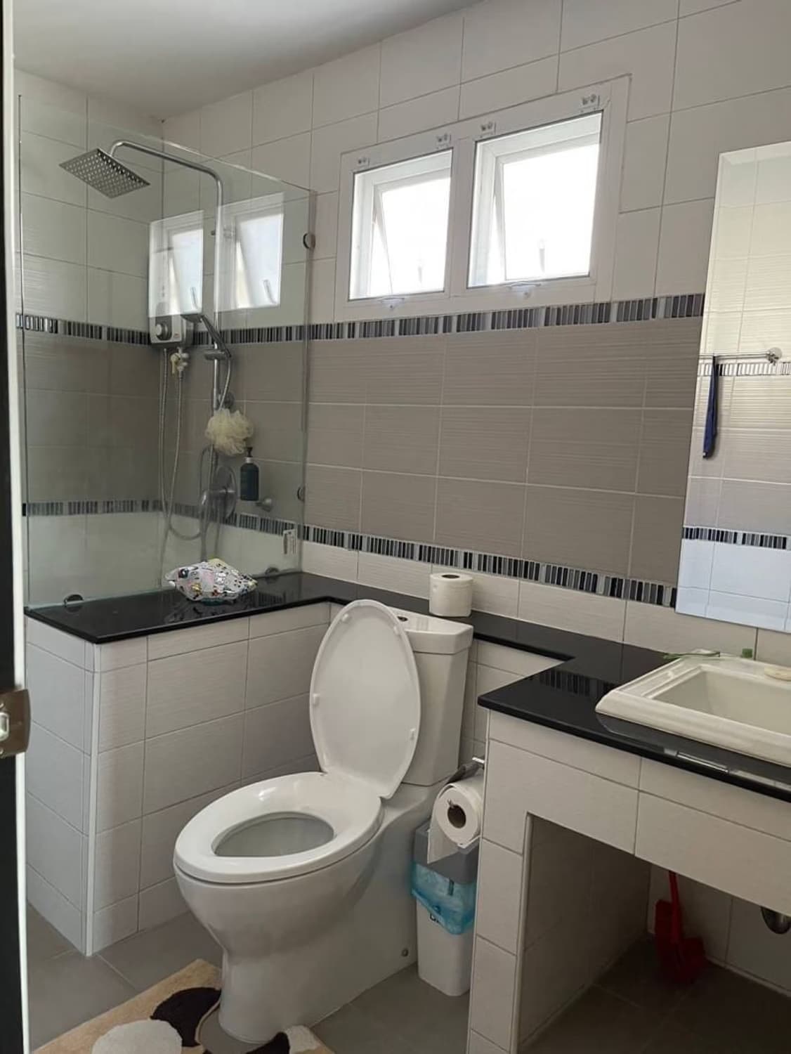 3 Bed House for Rent in Hang Dong - Image 10