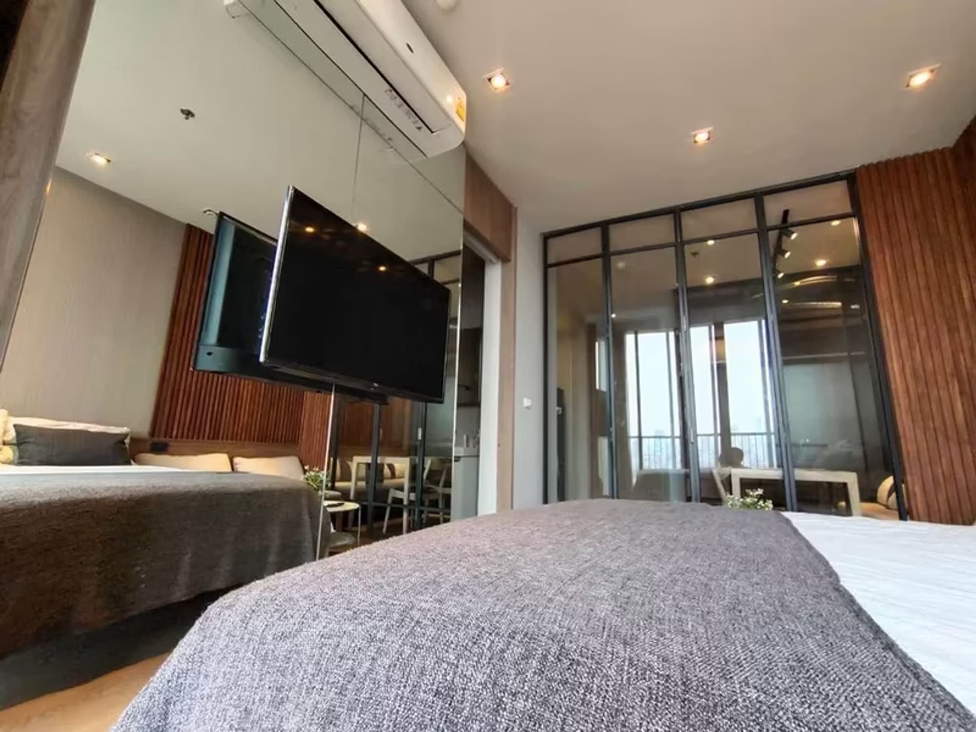 1 Bedroom Condo - Image 2