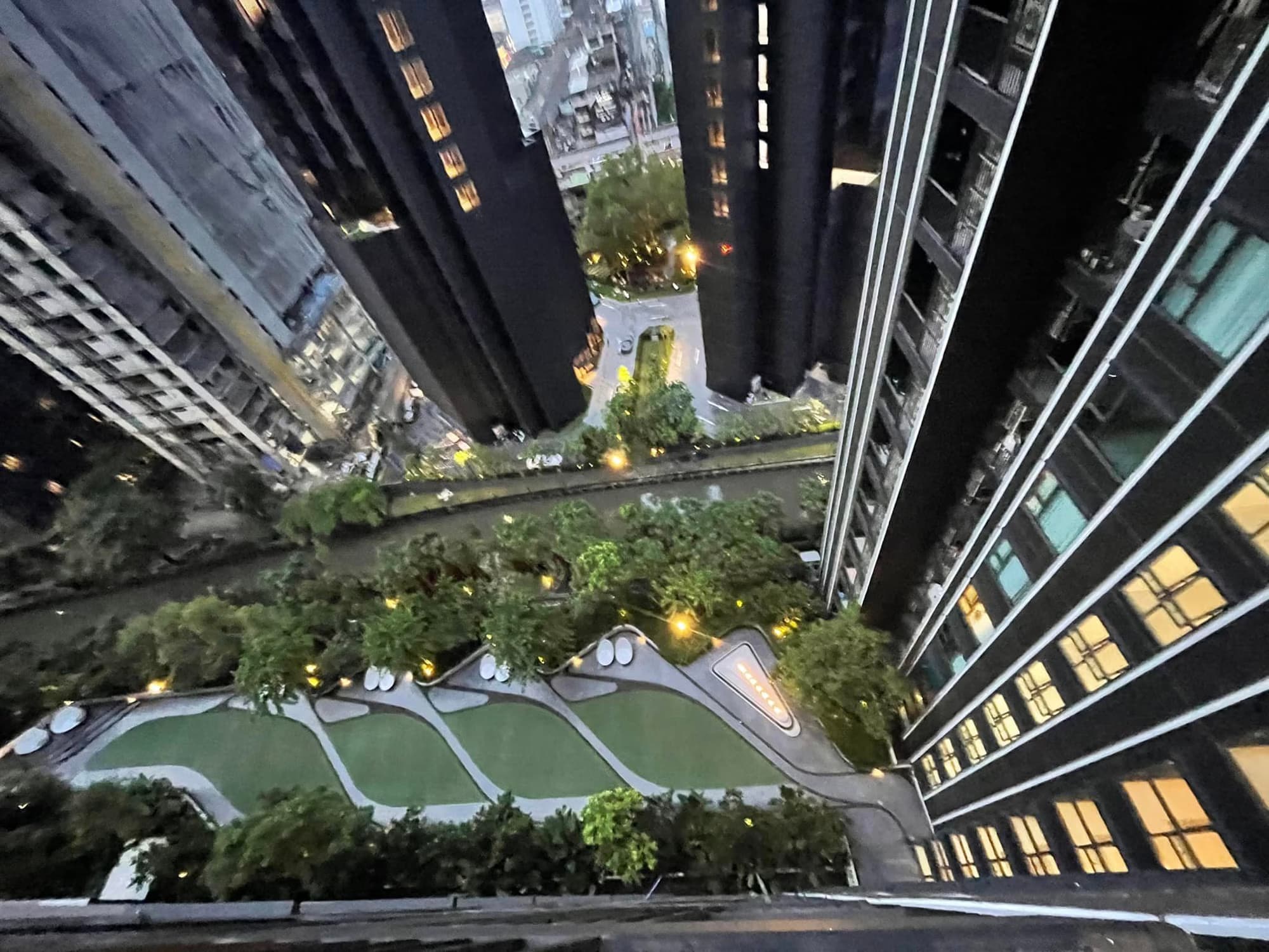 1 Bed Condo for Sale  Near Phra Ram 9 MRT - Image 7