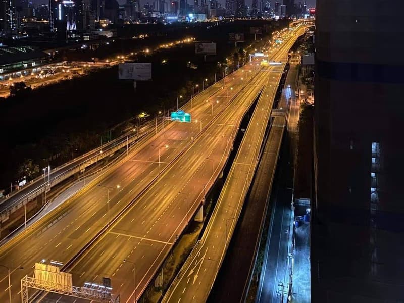 1 Bed Condo for Sale in Ratchathewi