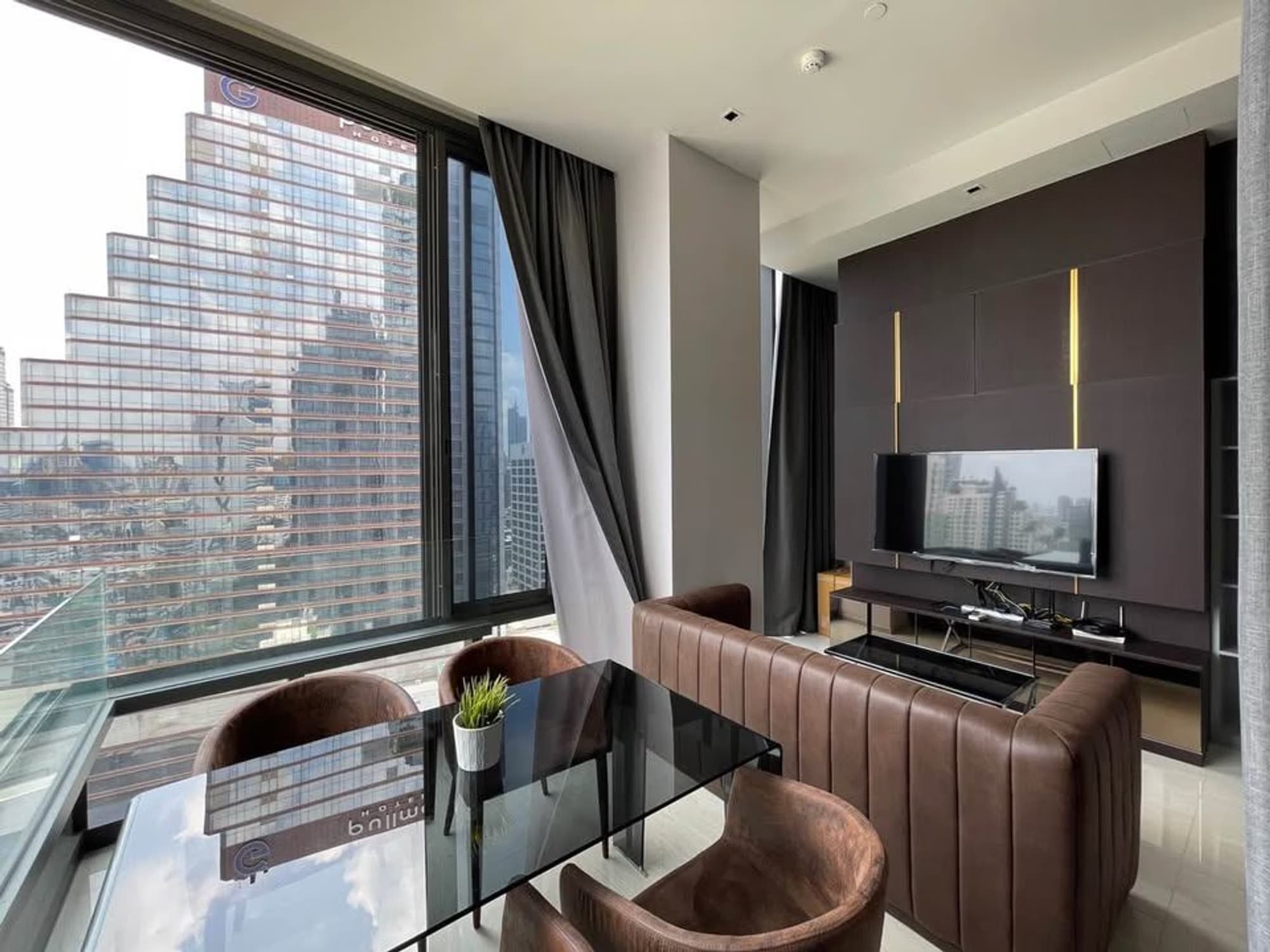 2 Bed Condo for Sale in Bang Rak - Image 1