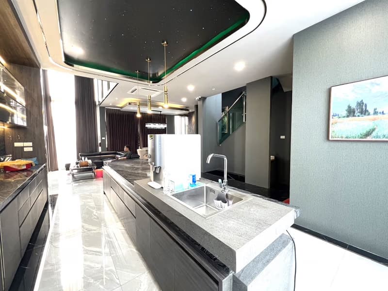 House for Sale at MALADA Grand Coulee