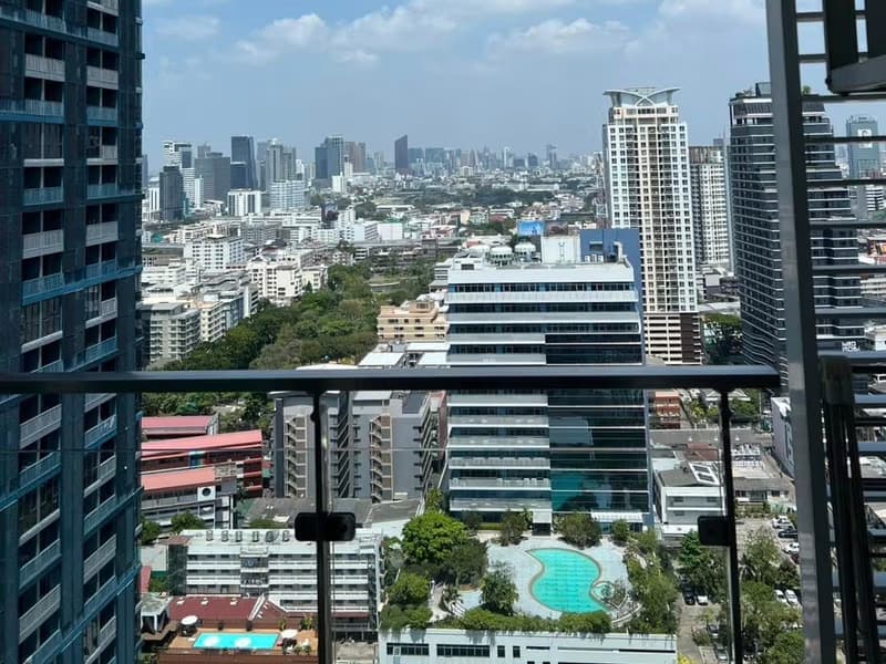 1 Bed Condo for Rent in Ratchathewi