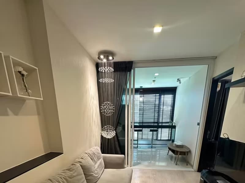 Condo for Rent at Rhythm Sukhumvit 44/1