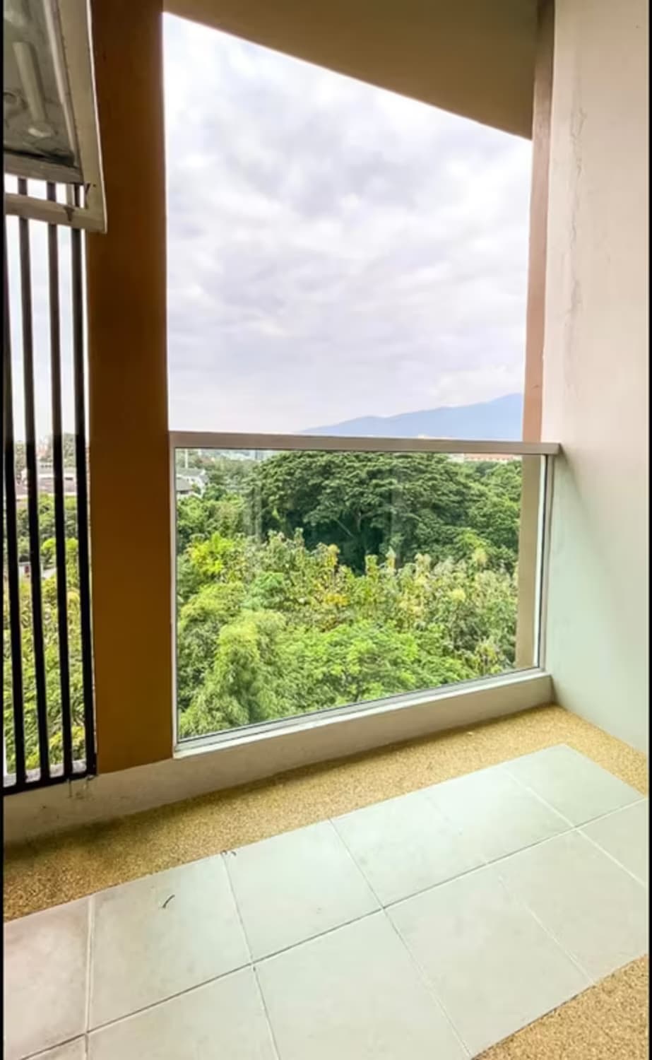 1 Bedroom Condo - Image 8